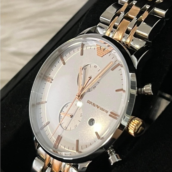 SOLD / Emporio Armani Men’s Chronograph Watch 
Case Size:43mm
Brand New original - Picture 6 of 9